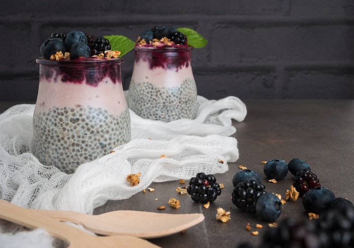 Rezept für Mandel-Blaubeer-Chia-Pudding ♥ Ernährung ohne Zucker