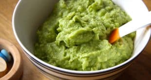 Rezept für einen Avocado-Apfelbrei für Babys